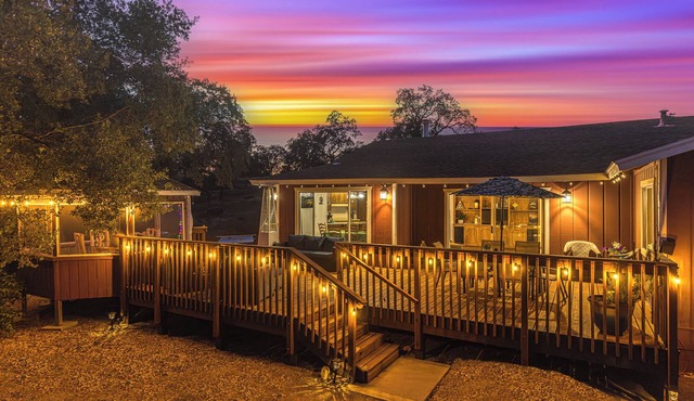 MARIPOSA DREAM VIEW MOUNTAIN HOUSE- 36 miles to Yosemite park entrance!