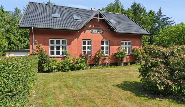 "Marit" - 1.5km from the sea by Interhome