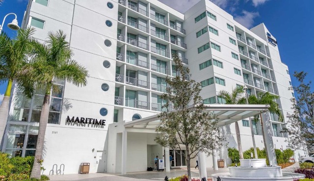 Maritime Hotel Fort Lauderdale Airport & Cruiseport