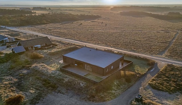 "Marius" - 400m from the sea by Interhome