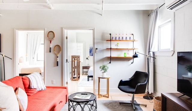 Market #8 · Stellar Suites | The Sunset Suite | NuLu | Bikes