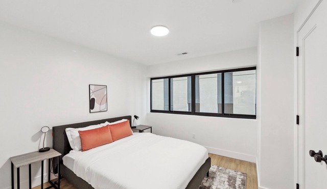 Market view Residence 503 I 1 Bedroom 1.5 Bathroom