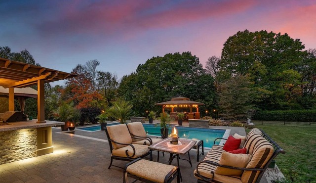 Markham Country Living