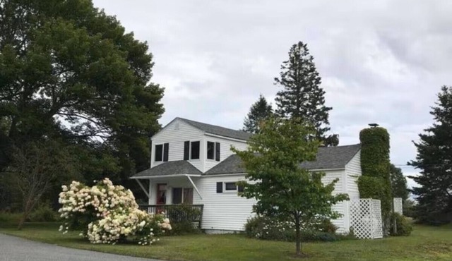 Marlboro Beach Cottage