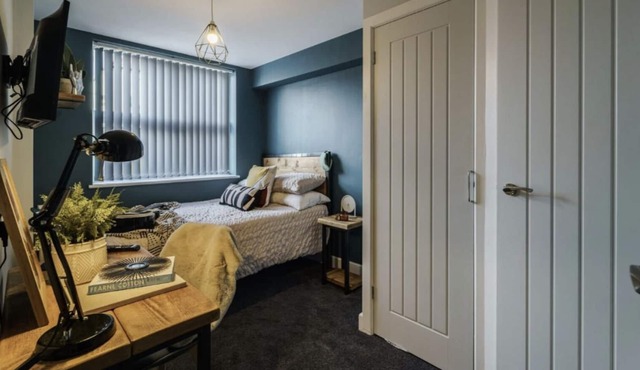 Marlborough House - 5 Bed 5 Bath Corporate Stay