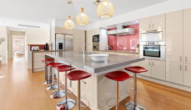 Marley's Retreat By Coast Holidays