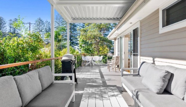 Marley's Retreat by HolidayCo.