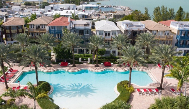 Marlin Bay Resort & Marina