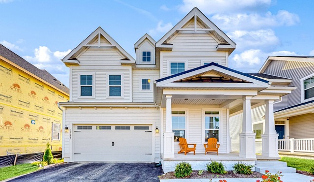 Marlin Chase home with resort amenities, bikes, grill, EV charger - dog-friendly