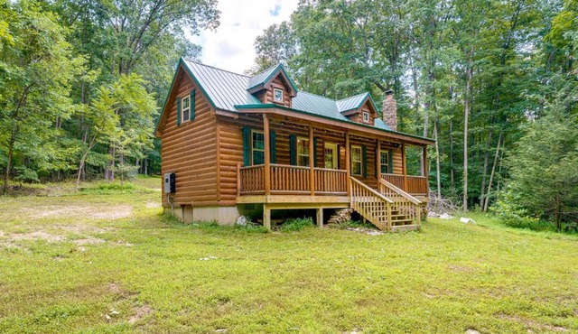 Marlinton Cabin Rental with Greenbrier River Access!