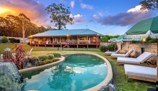 Marlu Estate: Luxury Farmhouse Retreat Near Jervis Bay