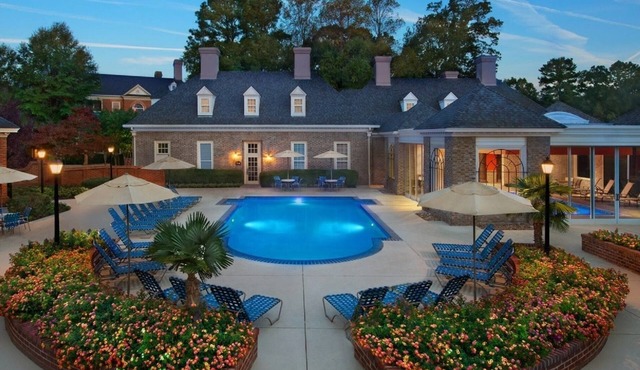 Marriott 2 bdrm 2 baths, minutes from Colonial Williamsburg downtown.