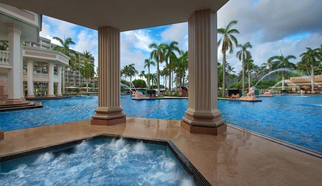 Marriott beach club- Ocean view villa n1 bedroom condo sleeps 4