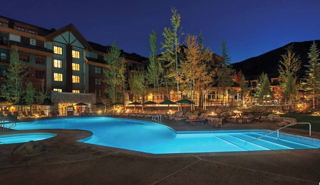 Marriott Grand Residence Luxury 1Bedroom – 2 Beds Full Kitchen