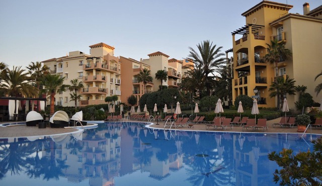 Marriott Marbella Beach Resort- 2 bedrooms- 2 bathrooms. For 6 people