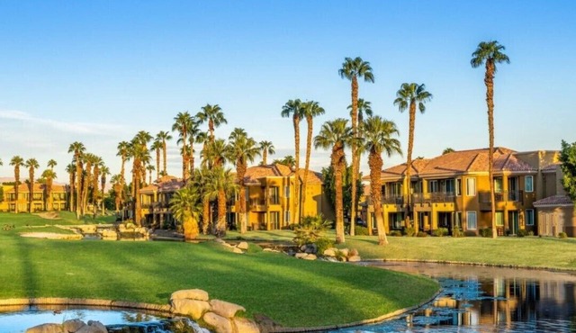 Marriott's Desert Springs Villas II- PALM DESERT- Luxury 2BR/2BA Villa- Sleeps 8