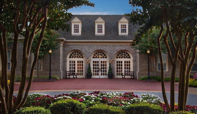 Marriott's Manor Club in Ford Colony