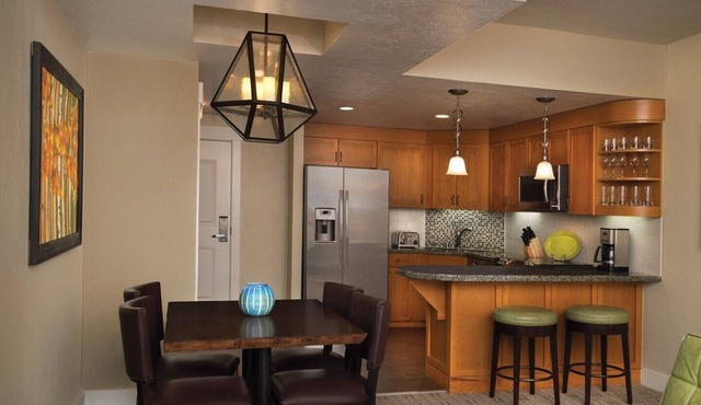 Marriott Timber Lodge@Heavenly, New Year Week with On Property Gondola