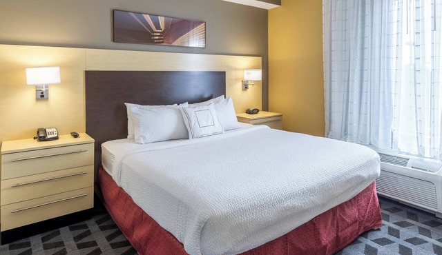 Marriott TownePlace Suites Dayton North