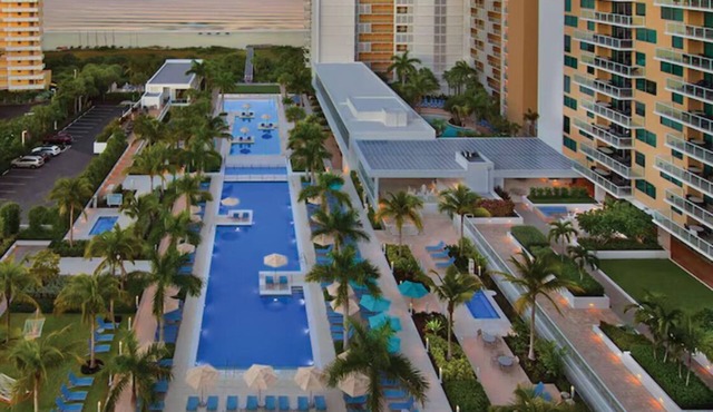 Marriotts Crystal Shores : Two bedroom villa