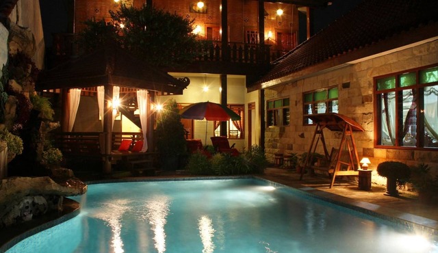 Marry Ind Vila & Guest House Gunung Kawi Malang