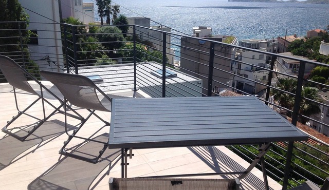 Marseille corniche sea view suite