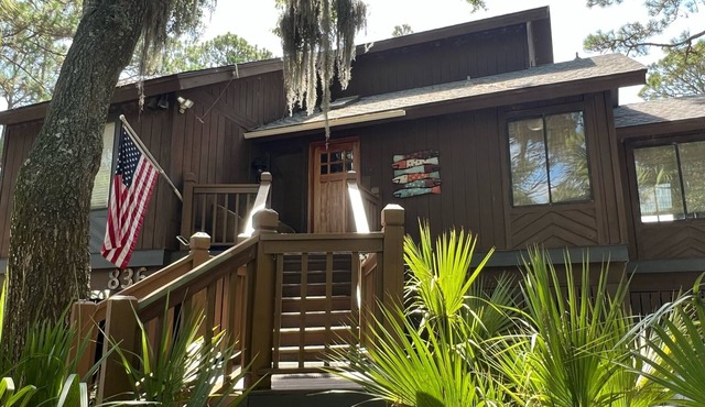 Marsh-Front Fripp Island Retreat Limo Golf Cart Amenity Cards Available