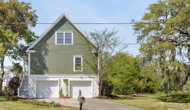 ✰ MARSH VIEW - CHARMING 3BR/2.5BA - BIKES/KAYAKS ✰