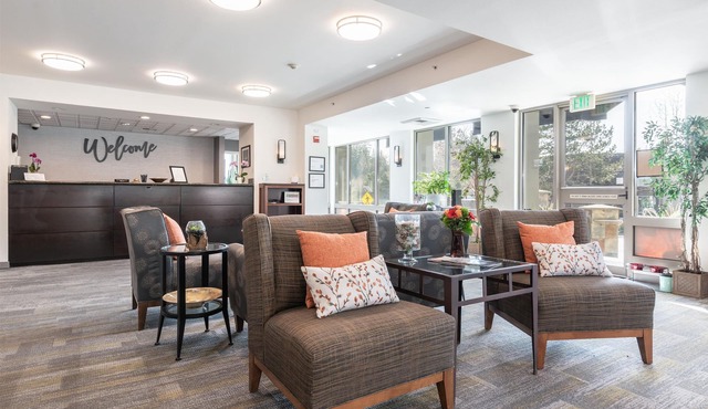 Marshall Suites Bainbridge Island, SureStay Collection by BW