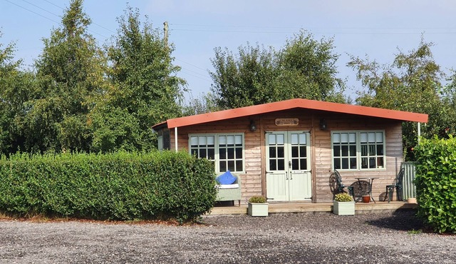 Marshland Alpacas Glamping Lodge