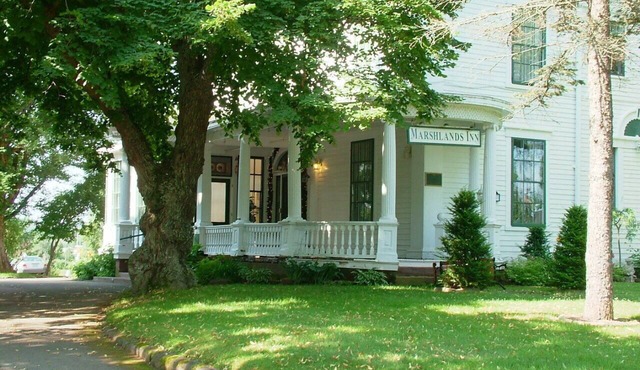 Marshlands Inn