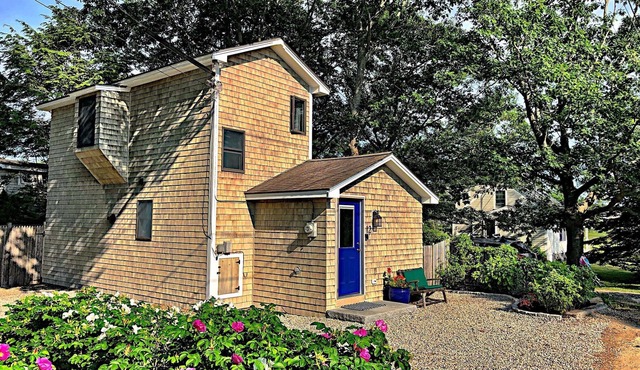 Marshview Cottage: Charming, Quiet & Water views