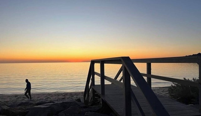 Martha Cove, Pool & spa Retreat.