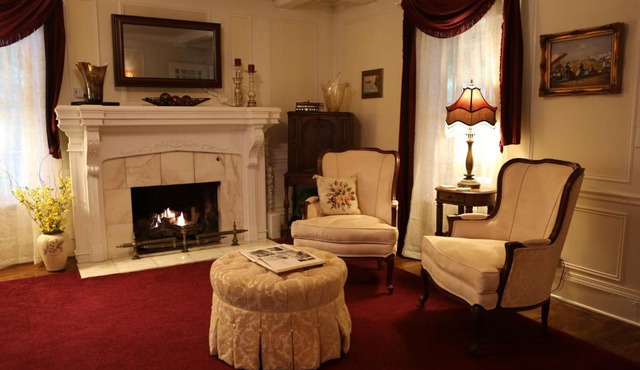 Martha's Vineyard B & B