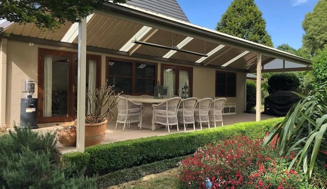 Martha's . Your hideaway in the highlands.