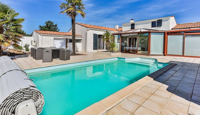 Martin - Grande maison avec piscine