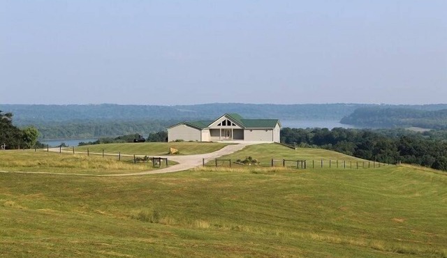 Martin Ridge Ohio river view