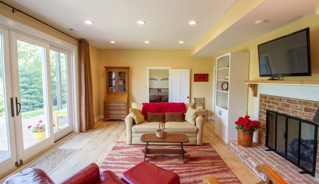 Martin Suite · Martin Suite | Views & Close to Heart of Cville