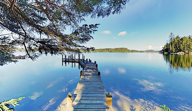 Marty's Lakehouse on the Coast