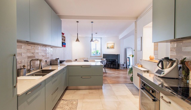 Marvel of the Chartrons