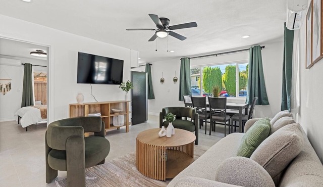 Marvelous 3-bedroom house with AC in friendly Tustin