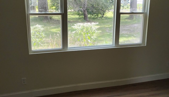 Marvelous 4 bedroom country house in Pembroke Township with orchard