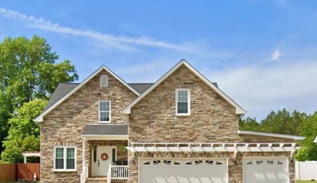 Marvelous 4-bedroom house with AC in Fuquay-Varina