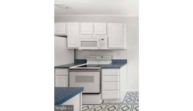 Marvelous 4-bedroom townhome with AC in Gaithersburg