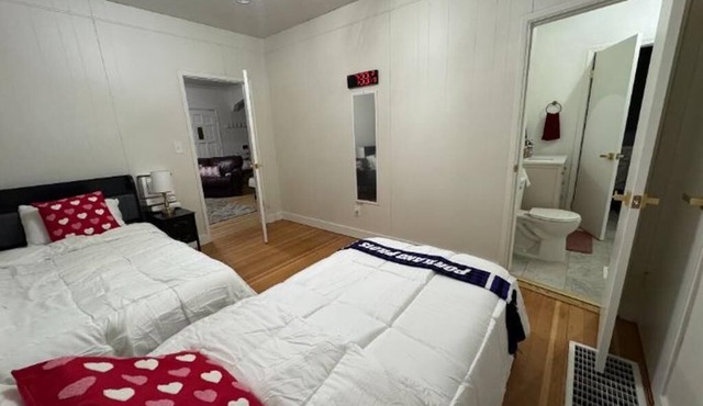 Marvelous 4-bedroom house in Portland perfect for your getaway