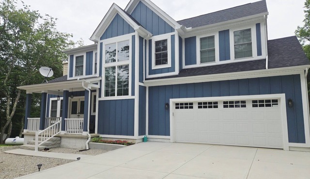 Marvelous 4-bedroom house with Hot tube and swimming pool in charming Logan