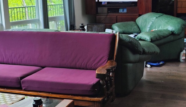 Marvelous 4-bedroom lake front cottage in Rosseau