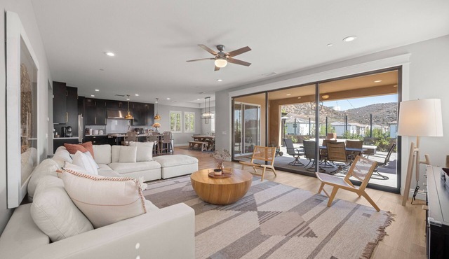Marvelous 5-bedroom house with AC in Santa Clarita