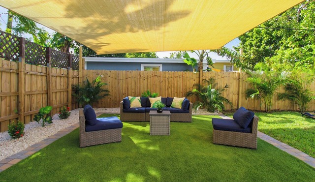 Marvelous family-friendly house close to Surfside Beach, Wynwood, with AC, WiFi