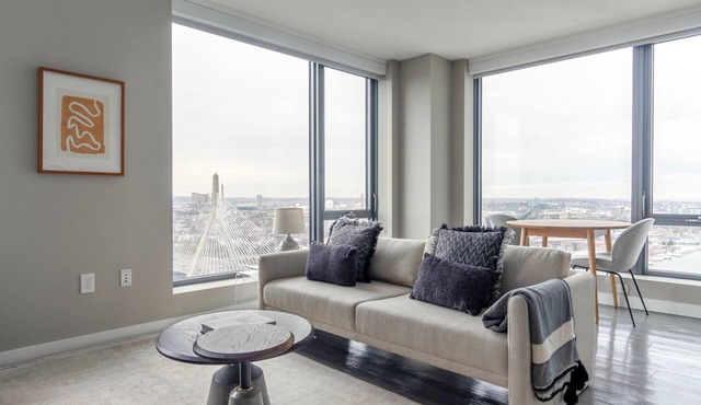 Marvelous North Station 2BR w/Gym, close Shops & Dining, by Blueground